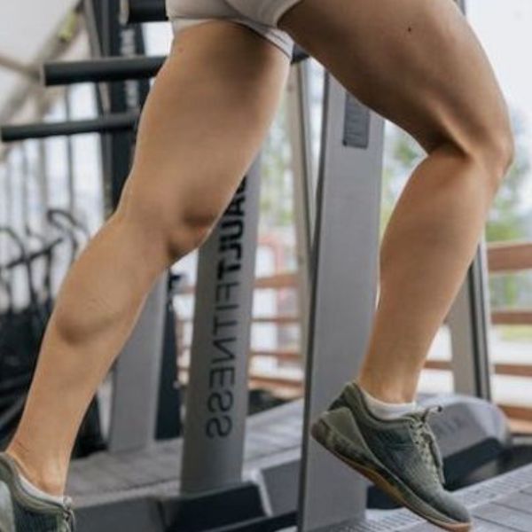 Ventajas de caminar con la cinta de correr inlinada